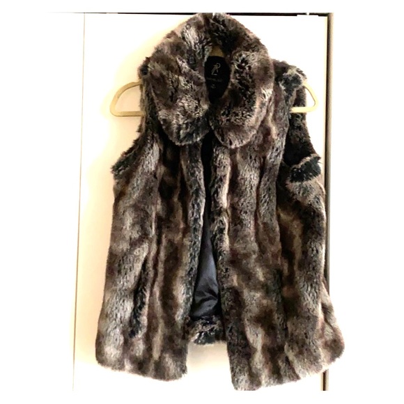 Rachel Zoe faux fur vest (chinchilla) - Picture 1 of 1